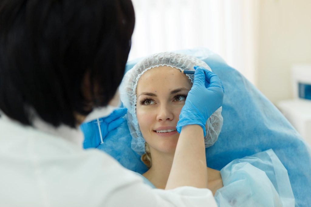Cirugía facial personalizada en Ourense